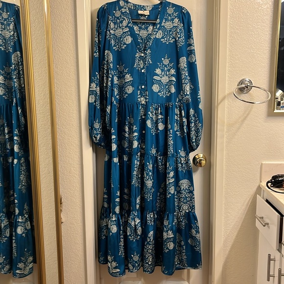 Hannah Artwear Larissa Midi Dress Womens Blue Floral Silk V-Neck Size 1 US 6 - Picture 2 of 9